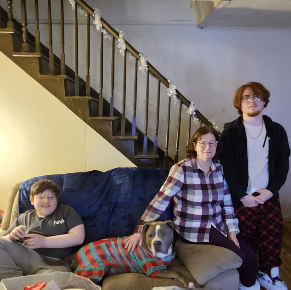 Meet your Posher, Tamara - Picture 3 of 4